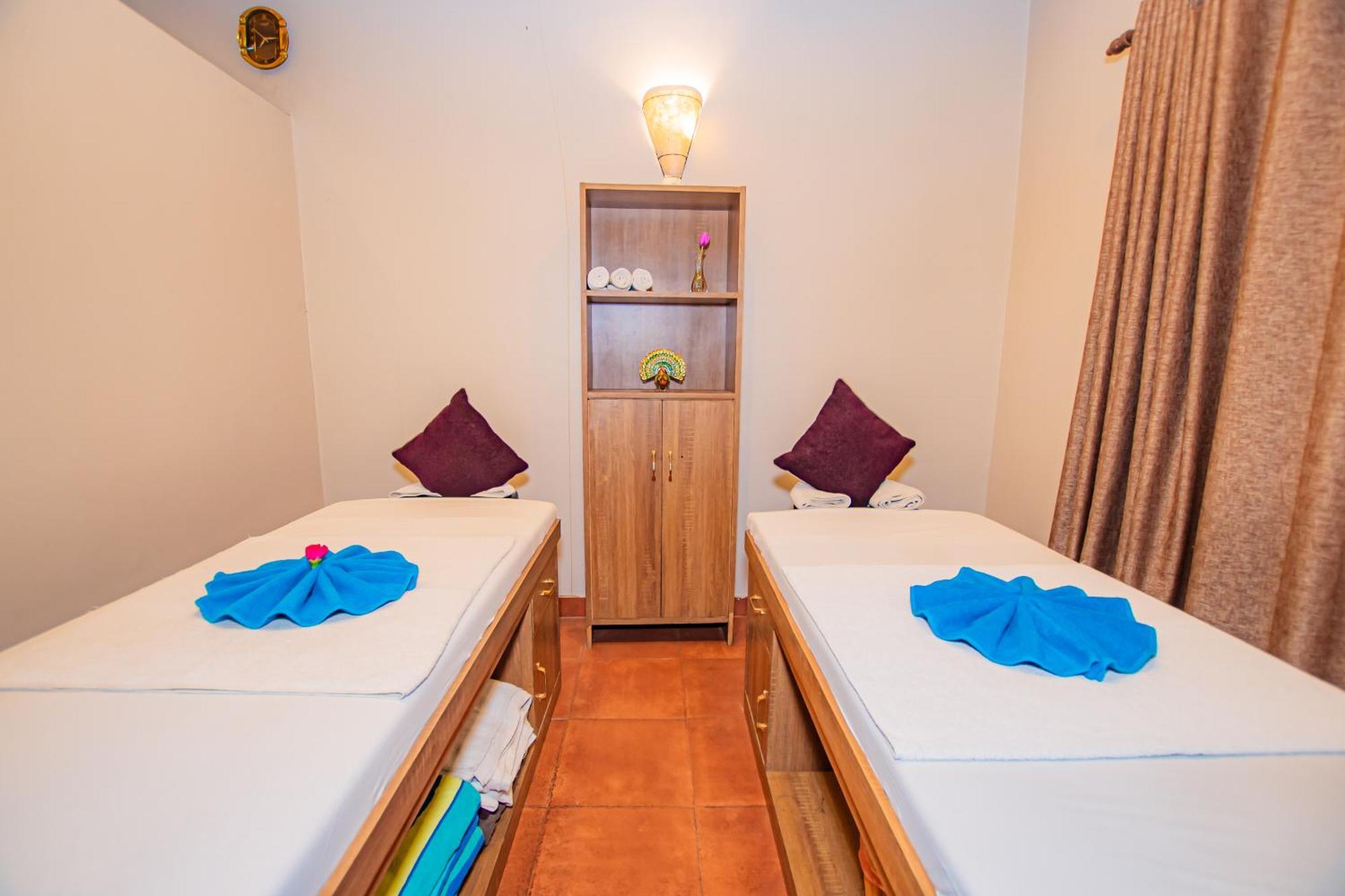 Busy Bee Resort, Pokhara Eksteriør bilde