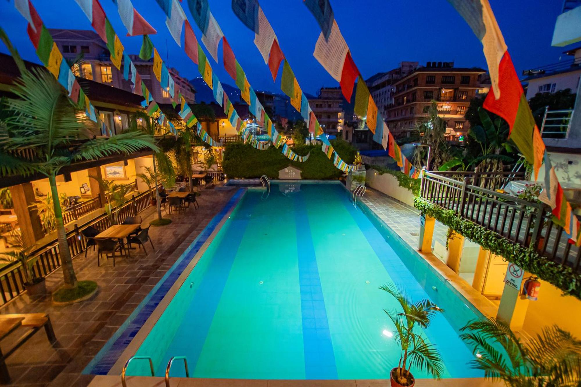 Busy Bee Resort, Pokhara Eksteriør bilde