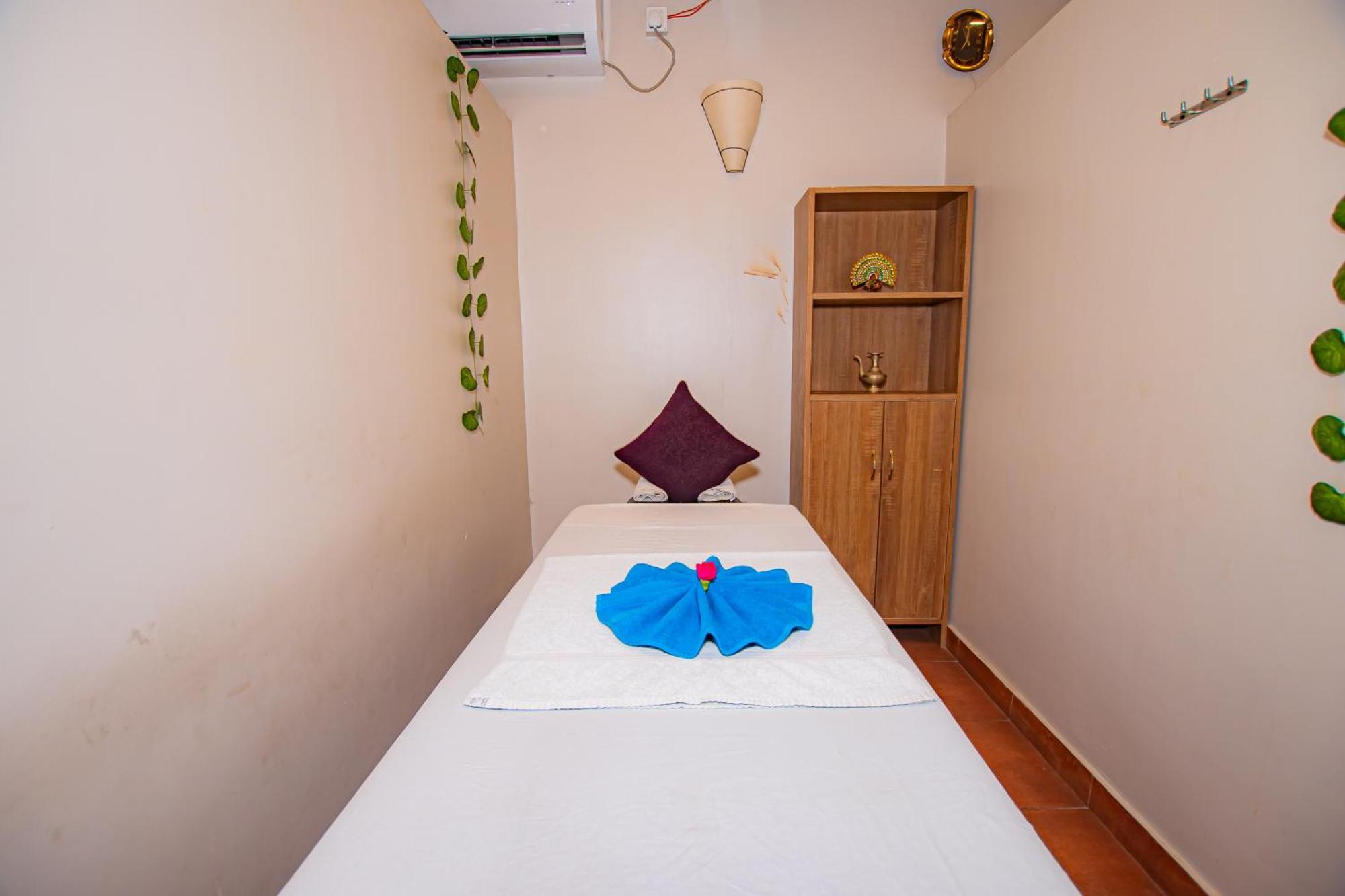 Busy Bee Resort, Pokhara Eksteriør bilde