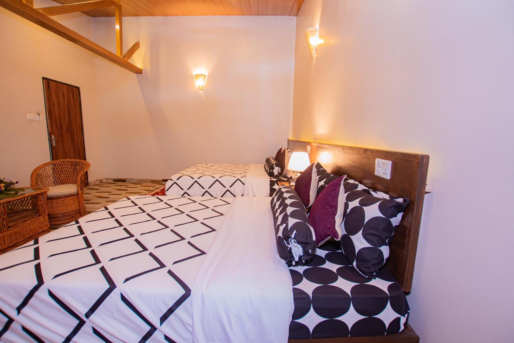 Busy Bee Resort, Pokhara Eksteriør bilde
